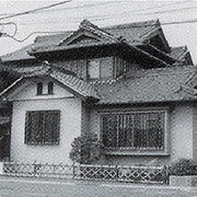 角にある「角屋」発祥の地